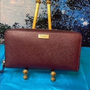 Kate Spade Burgundy Large Zip Wallet EUC